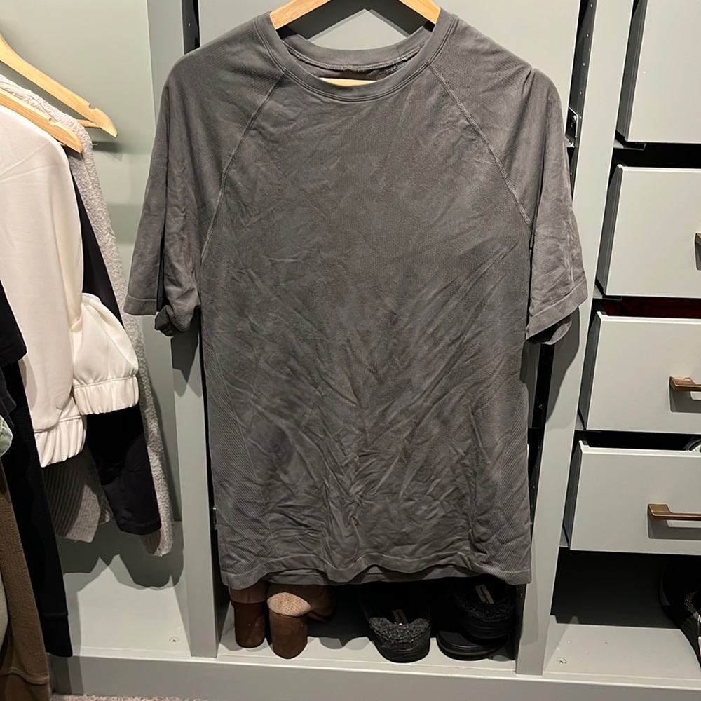 Abercrombie YPB gray workout shirt.